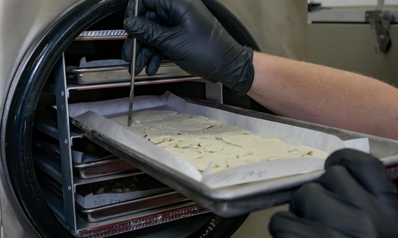 Do You Need Dry Ice for A Freeze Dryer-_2